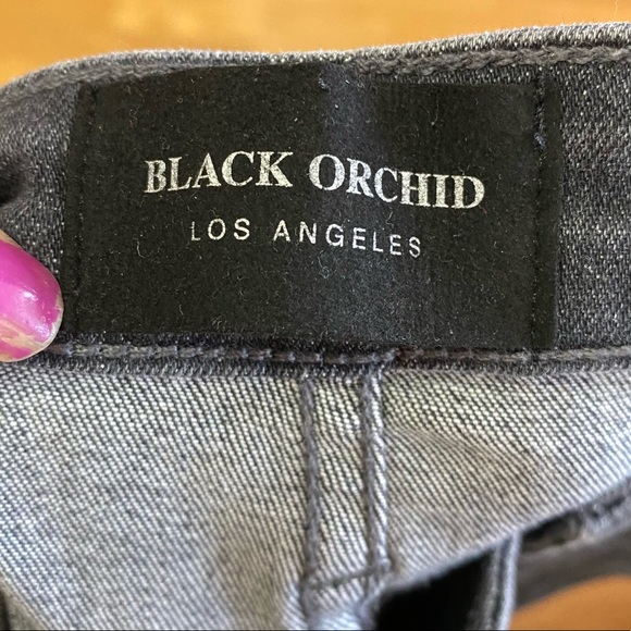 Black Orchid Dark Shadow Jude Mid Rise Super Skinny Jeans - Picture 9 of 9